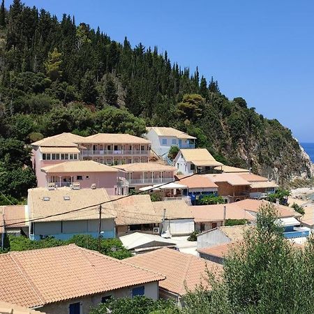 Villa Spiros Áyios Nikítas Exteriör bild