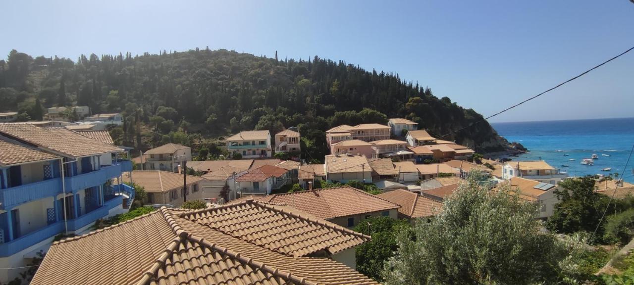 Villa Spiros Áyios Nikítas Exteriör bild