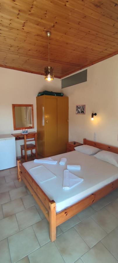Villa Spiros Áyios Nikítas Exteriör bild