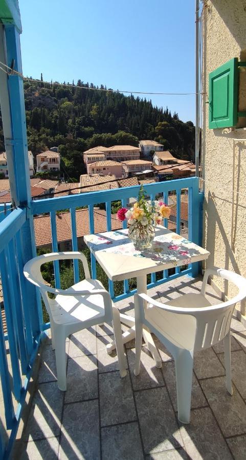 Villa Spiros Áyios Nikítas Exteriör bild
